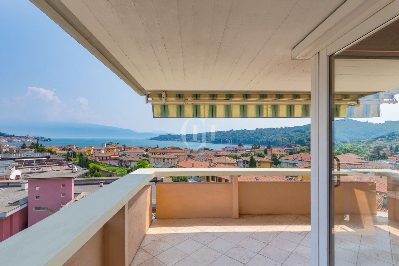 Пентхаус у озера Гарда, Италия, 171 м² - фото 8