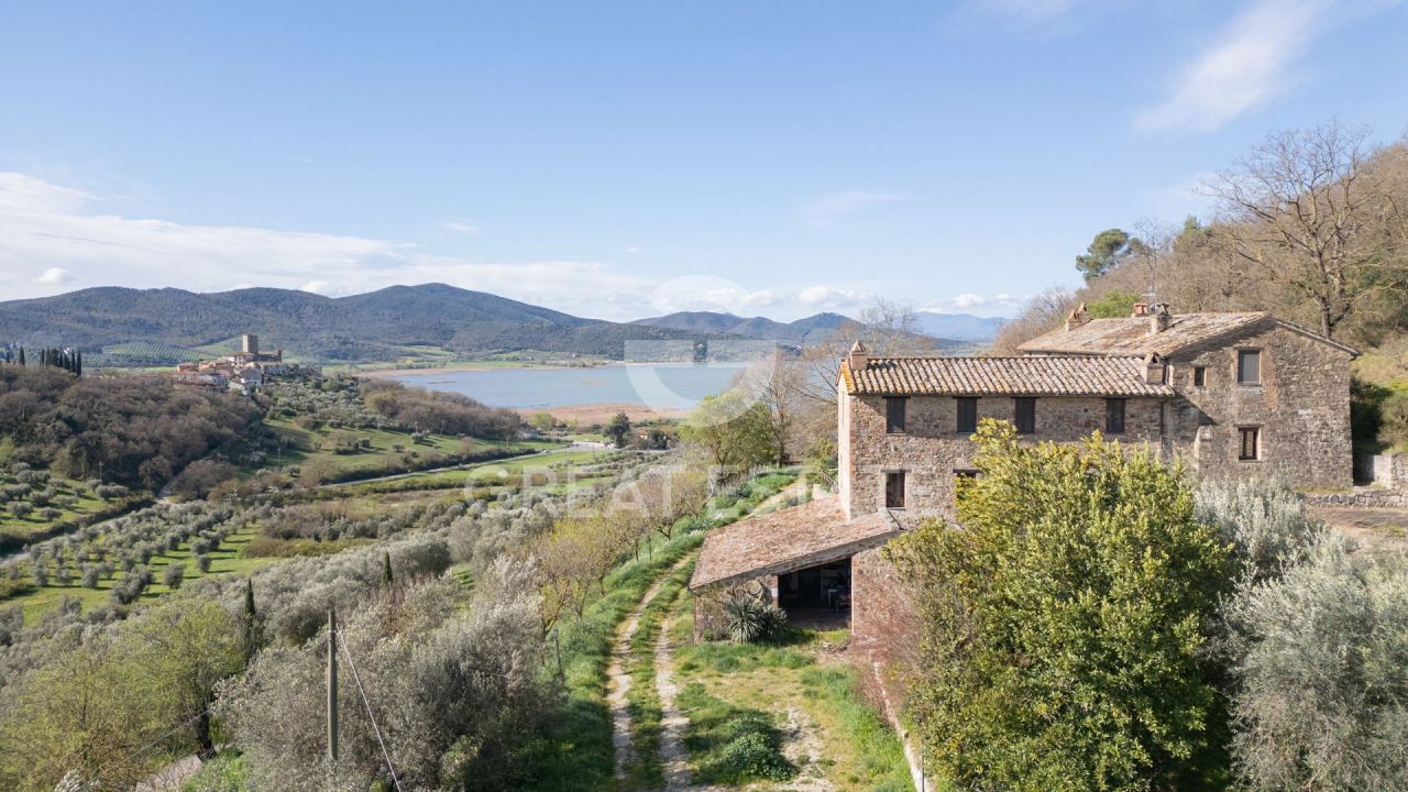 Дом в Маджоне, Италия, 741.9 м² - фото 2