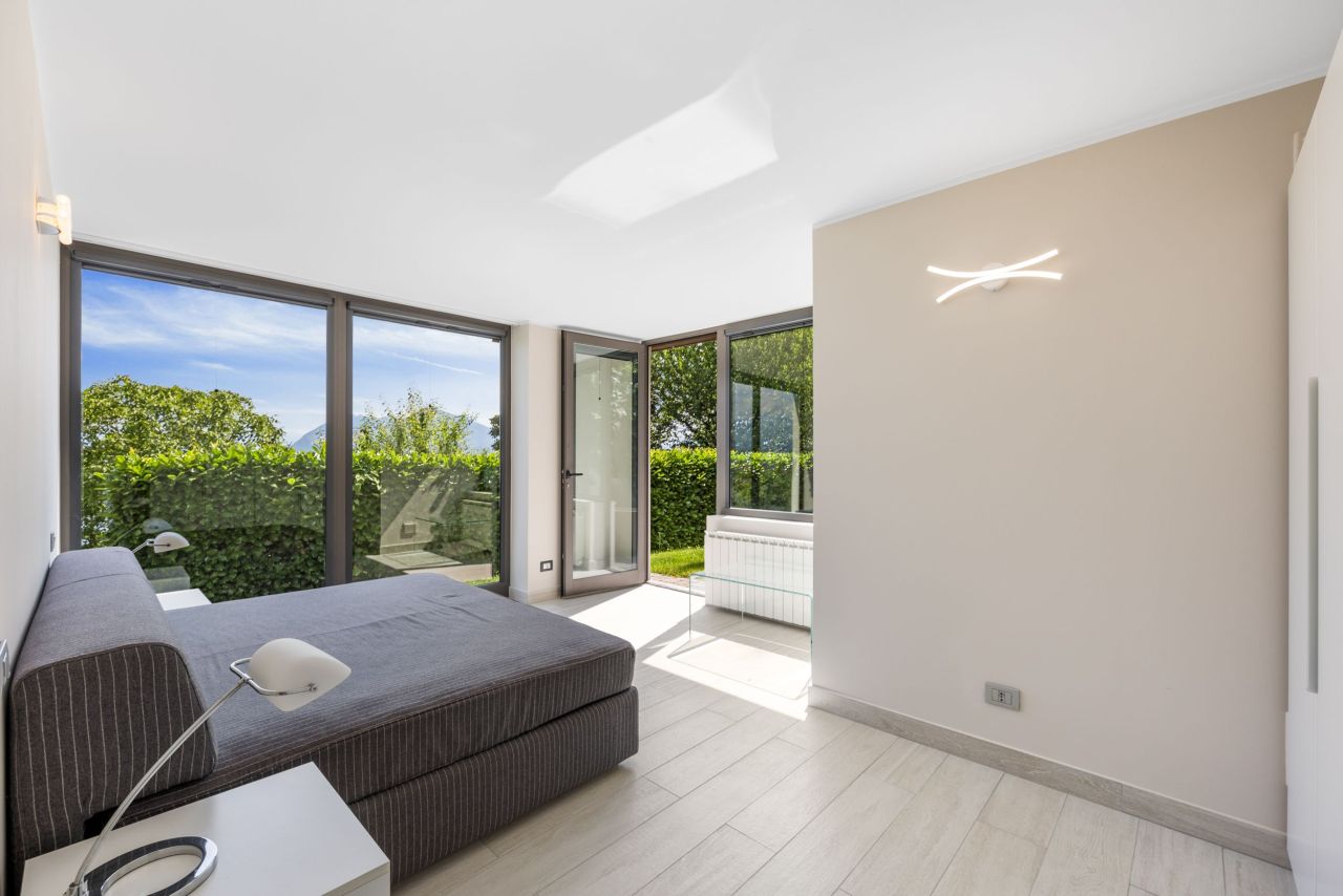 Вилла в Стрезе, Италия, 550 м² - фото 17