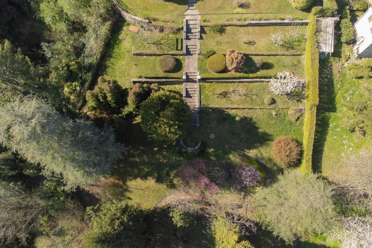 Вилла в Стрезе, Италия, 500 м² - фото 14