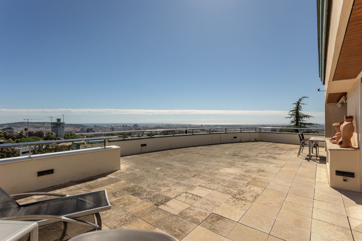 Дом в Барселоне, Испания, 800 м² - фото 2