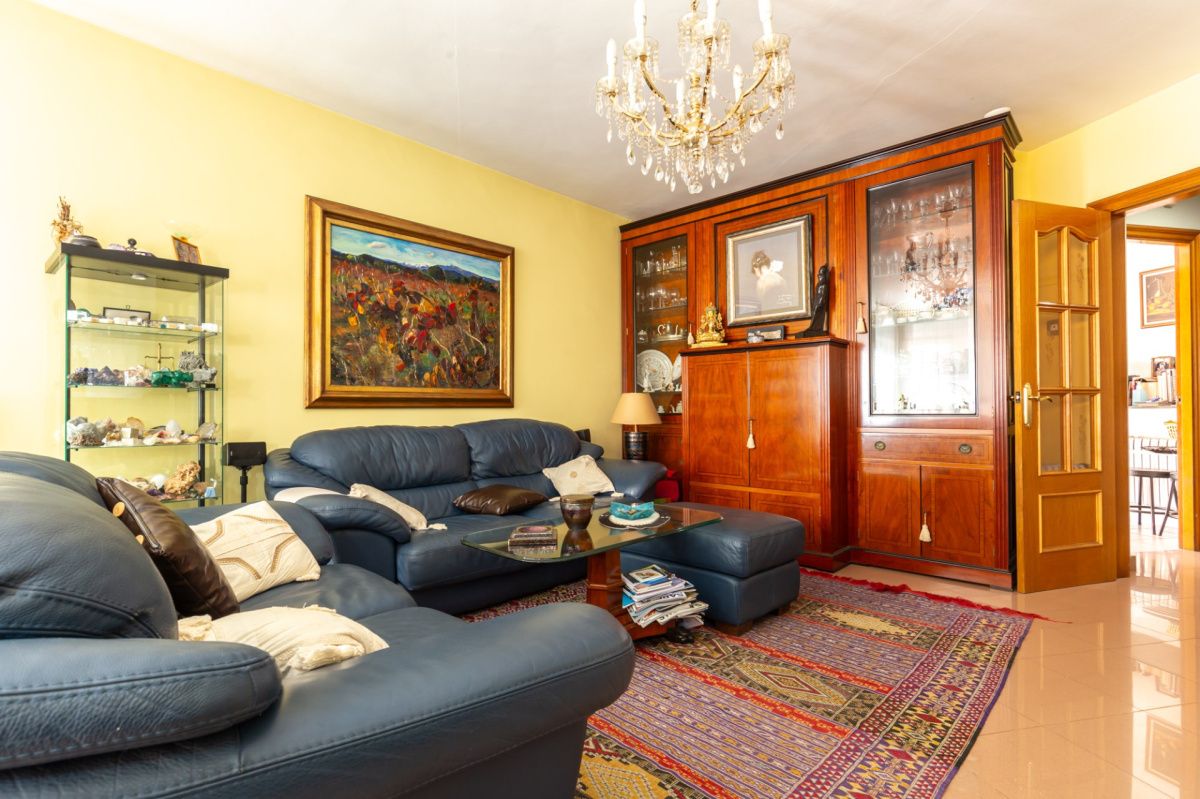 Дом в Барселоне, Испания, 375 м² - фото 6