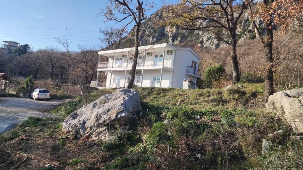 Дом в Сутоморе, Черногория, 170 м² - фото 1