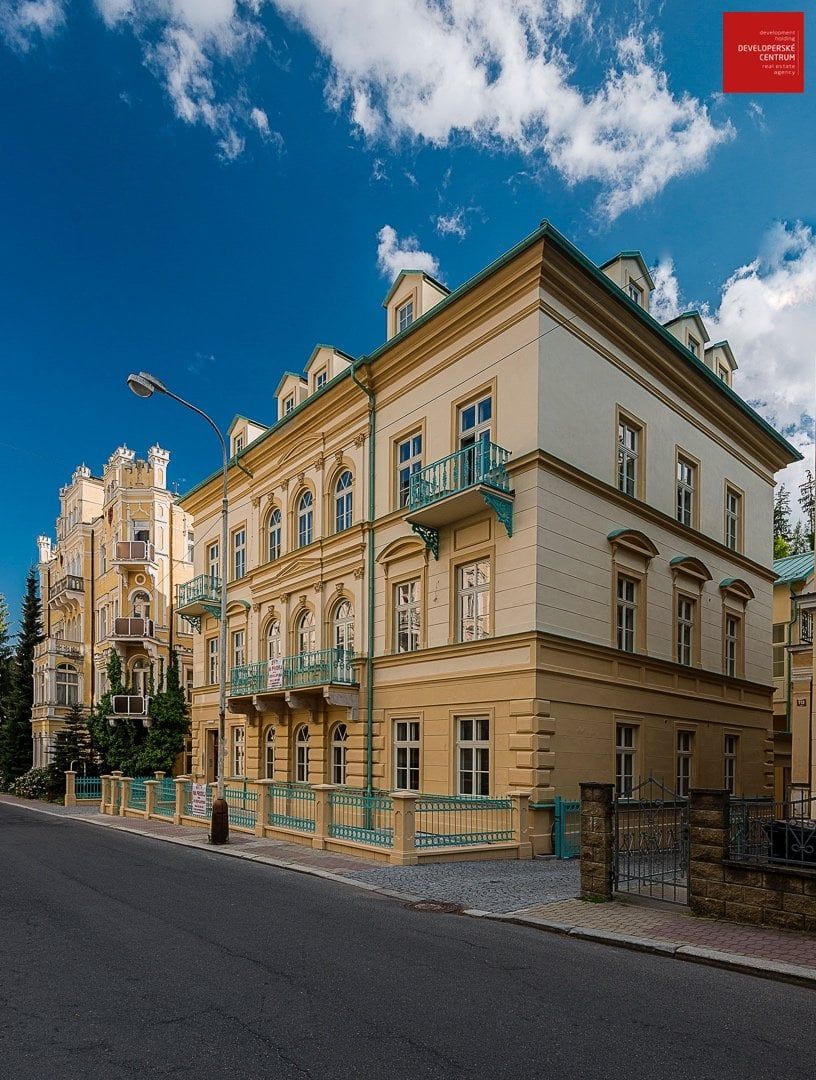 Отель, гостиница в Марианске-Лазне, Чехия, 1 309 м² - фото 2