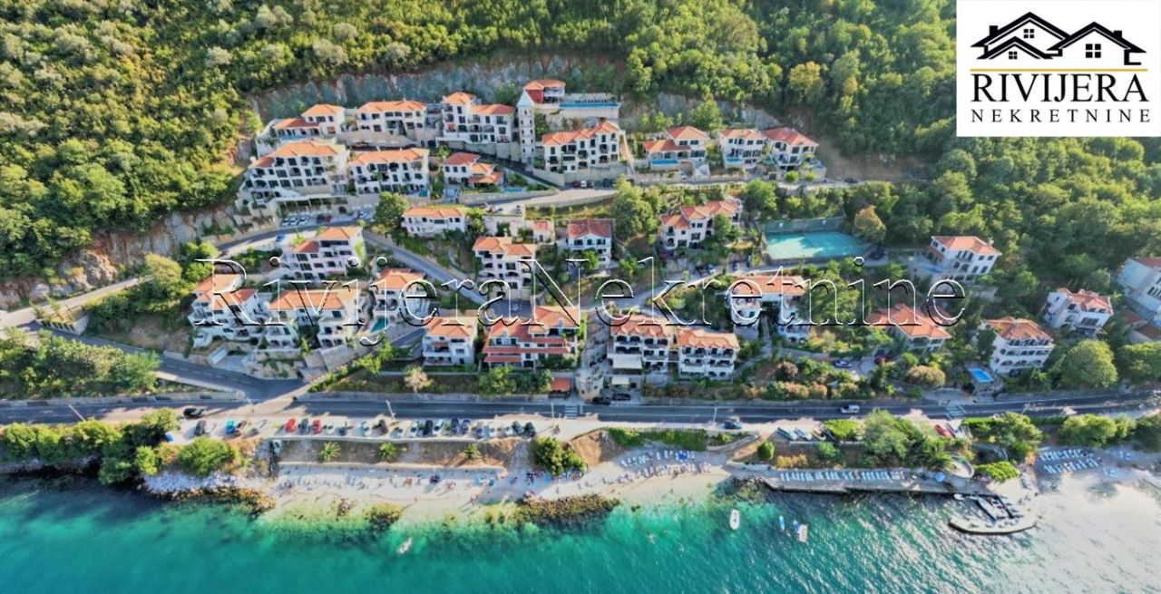 Квартира в Костанице, Черногория, 94 м² - фото 1