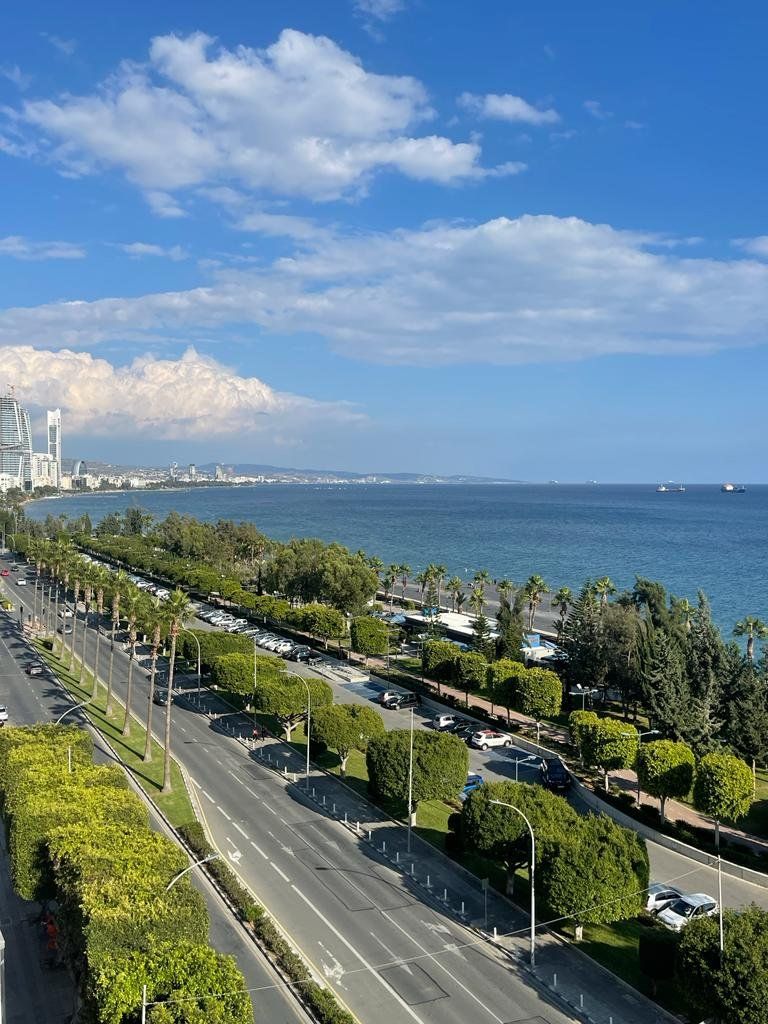 Доходный дом в Айя-Напе, Кипр, 3 000 м² - фото 1