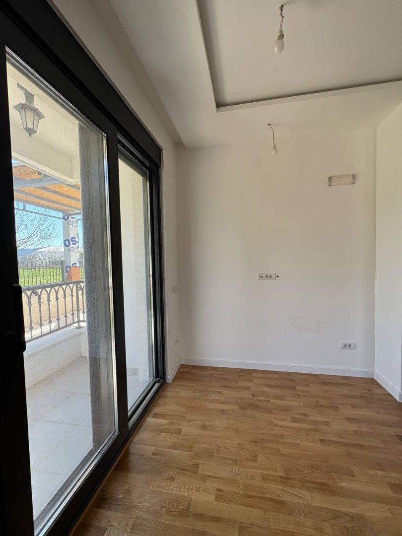 Квартира в Баре, Черногория, 33 м² - фото 2