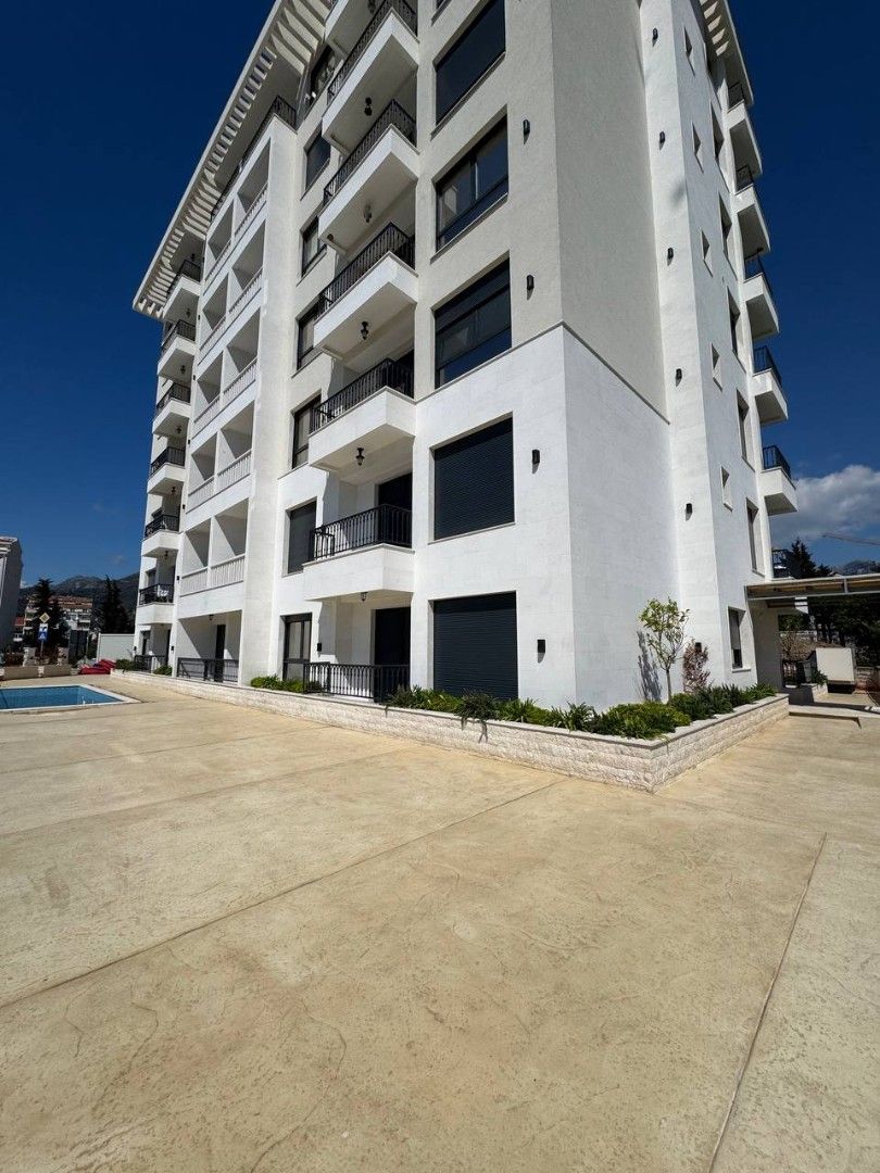 Квартира в Баре, Черногория, 24 м² - фото 2