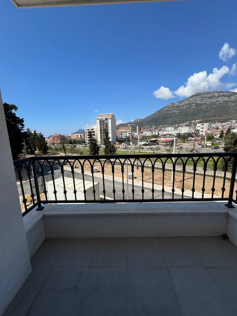 Квартира в Баре, Черногория, 24 м² - фото 3