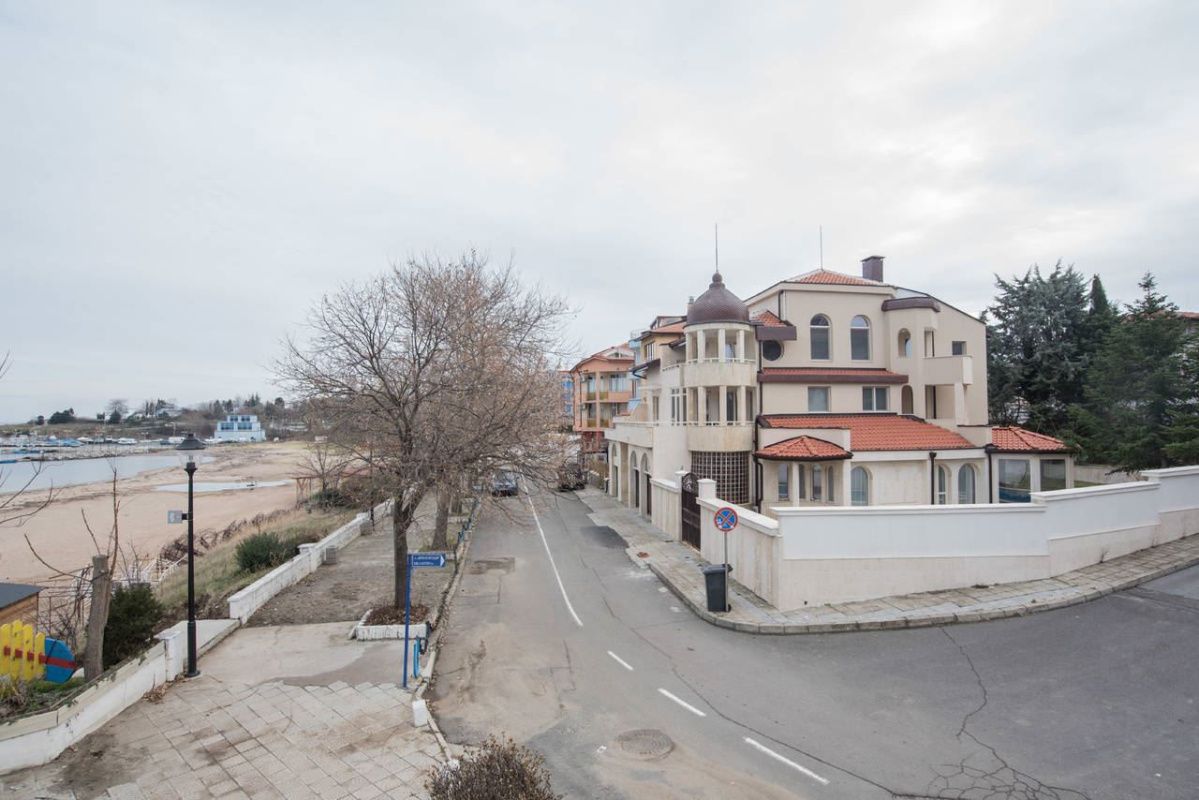 Дом Бургас, Болгария, 750 м² - фото 1