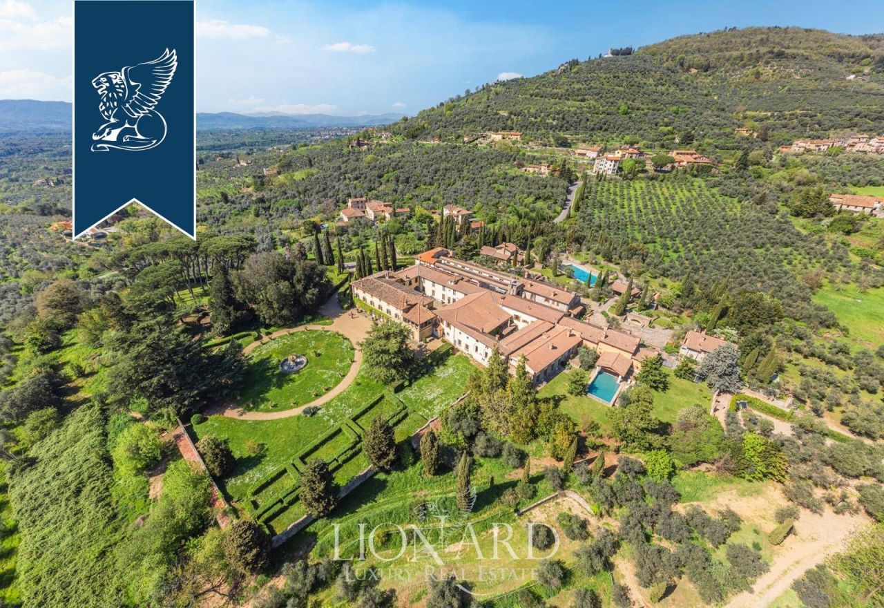 Ферма в Ареццо, Италия, 14 000 м² - фото 3