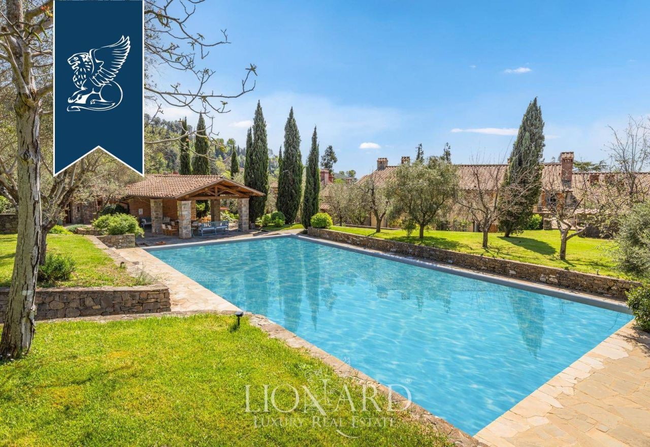 Ферма в Ареццо, Италия, 14 000 м² - фото 7