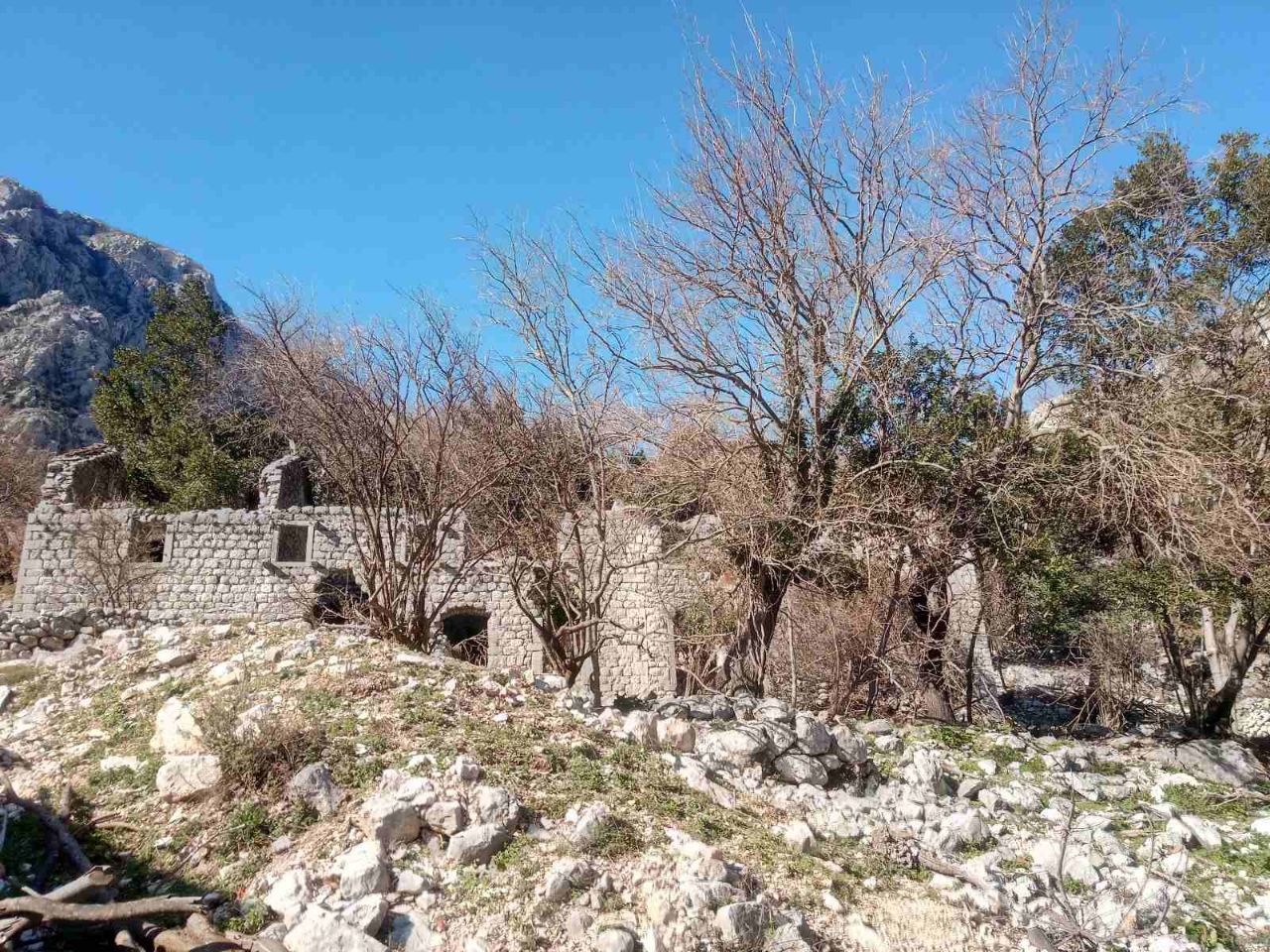 Земля в Ораховаце, Черногория, 9 600 м² - фото 5