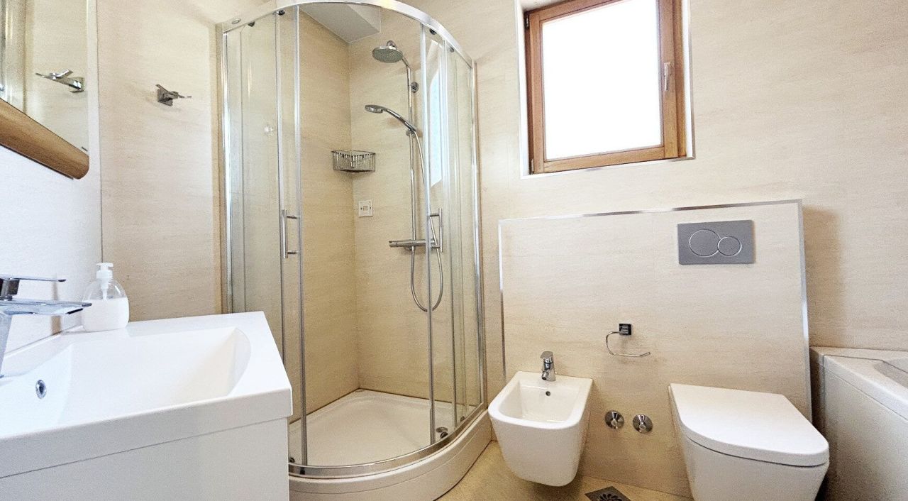 Апартаменты в Доброте, Черногория, 106 м² - фото 13