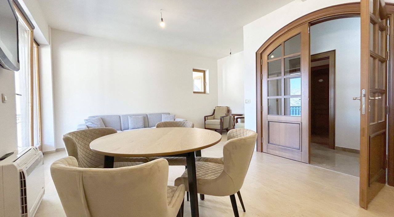 Апартаменты в Доброте, Черногория, 106 м² - фото 9