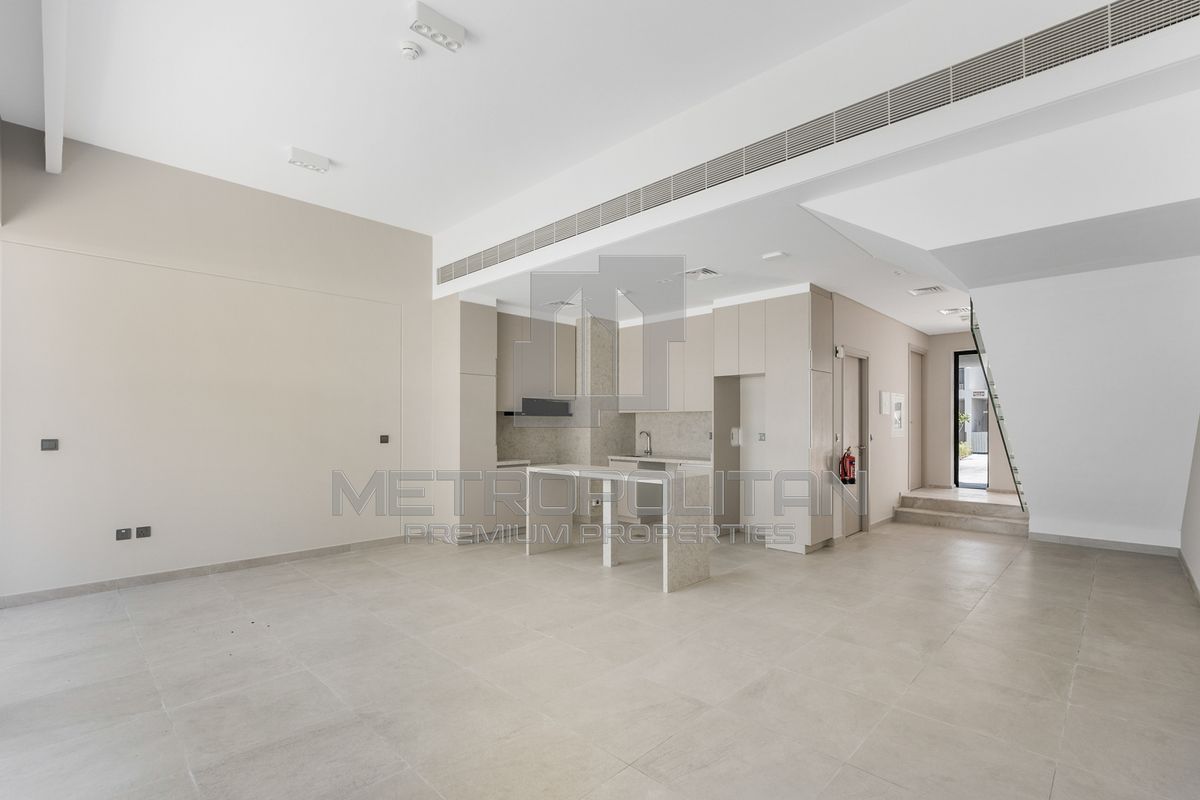 Таунхаус в Дубае, ОАЭ, 270 м² - фото 1