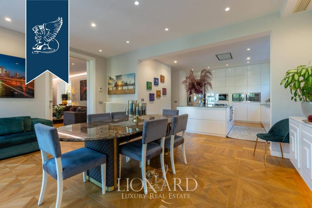 Вилла в Риме, Италия, 1 000 м² - фото 13