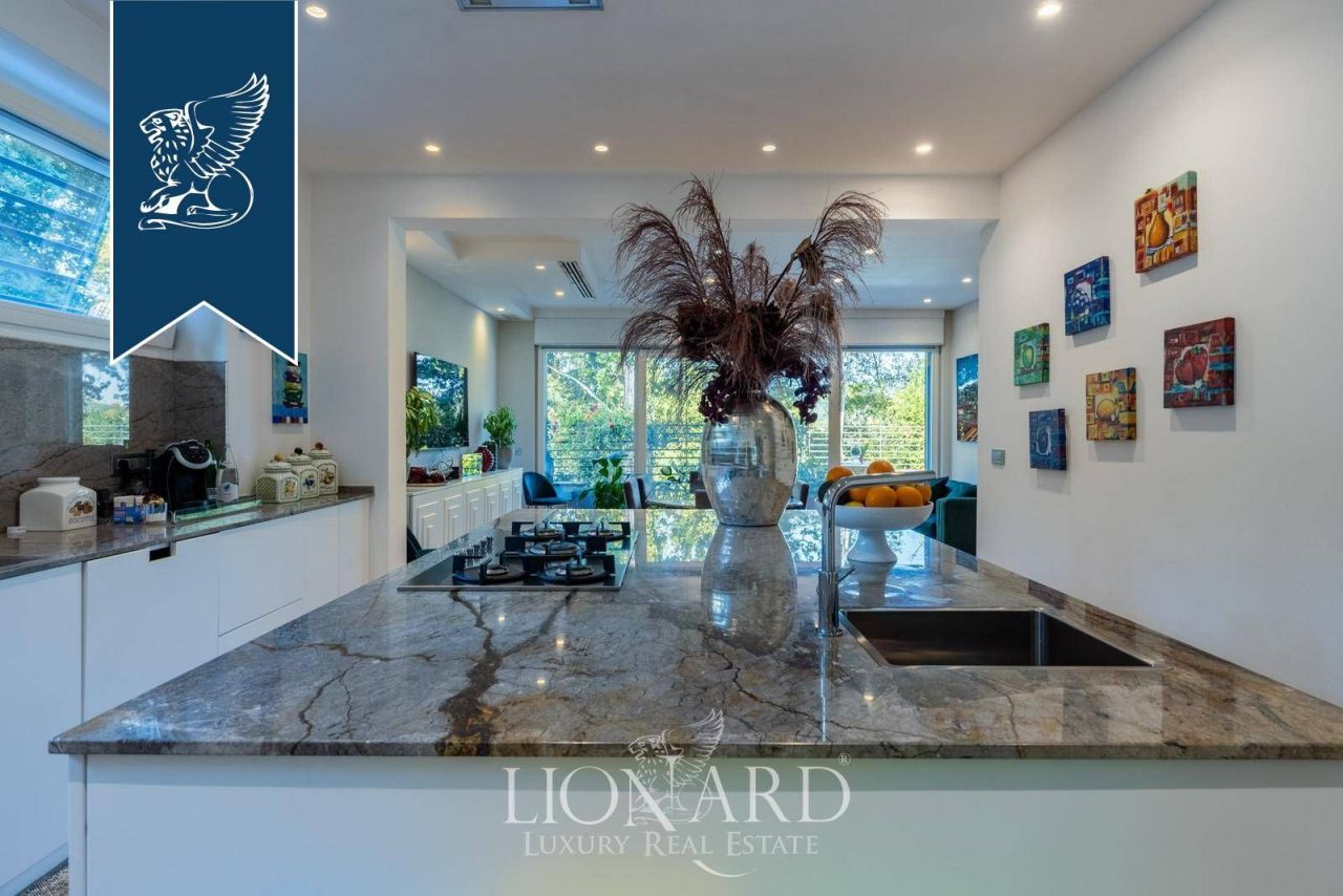 Вилла в Риме, Италия, 1 000 м² - фото 15