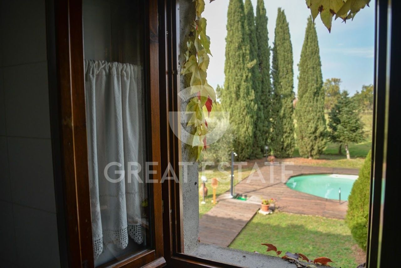 Дом в Кастильоне-дель-Лаго, Италия, 413 м² - фото 9