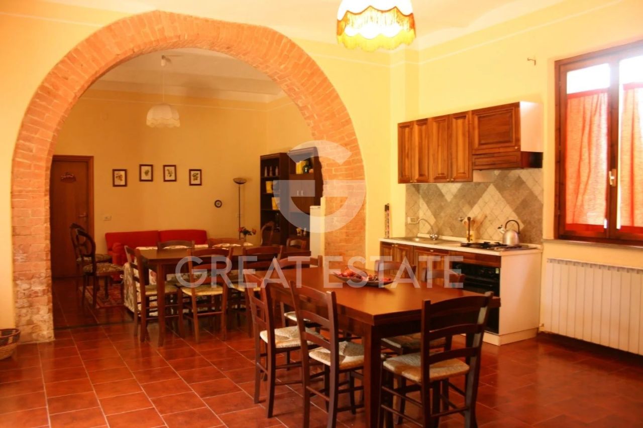 Дом в Кастильоне-дель-Лаго, Италия, 413 м² - фото 11