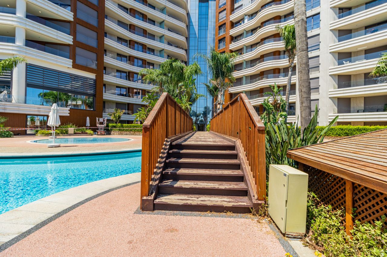 Квартира в Анталии, Турция, 210 м² - фото 11