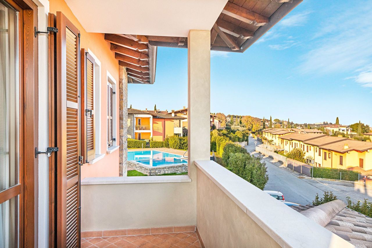 Вилла у озера Гарда, Италия, 140 м² - фото 4