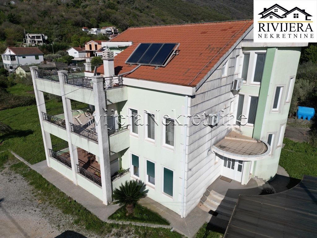 Дом в Херцег-Нови, Черногория, 460 м² - фото 5