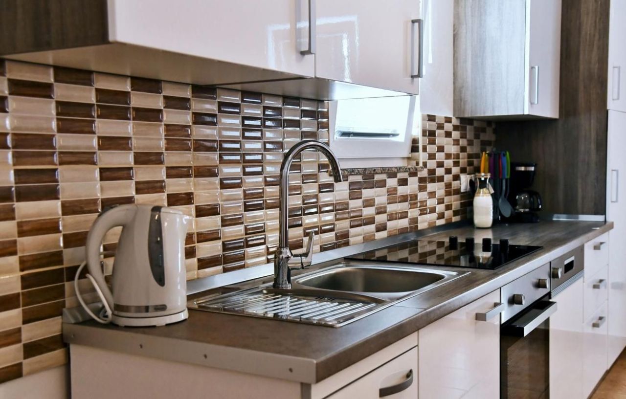 Отель, гостиница Malinska, Хорватия, 456 м² - фото 9