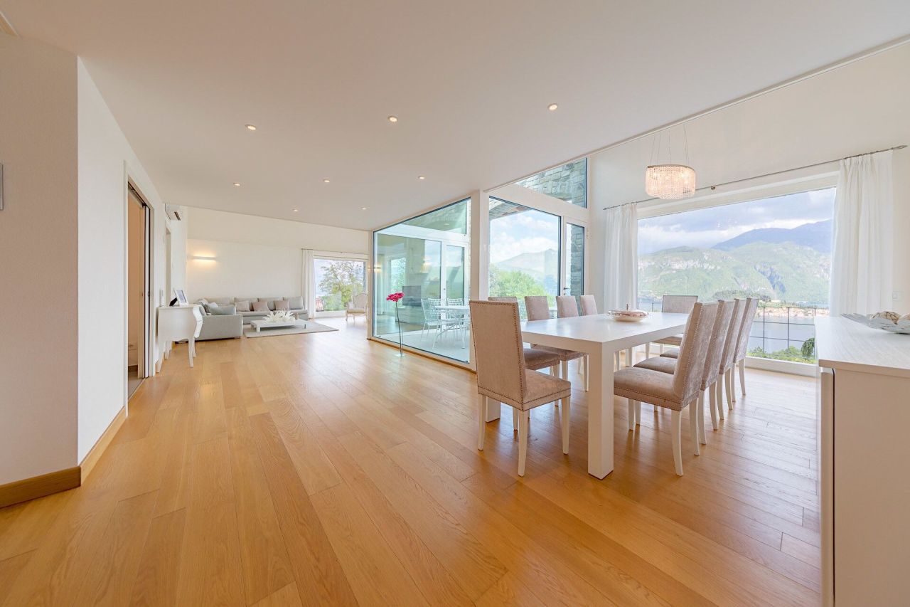 Вилла у озера Комо, Италия, 435 м² - фото 11