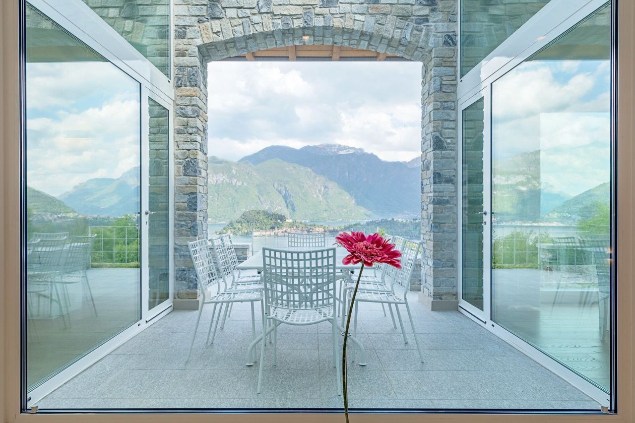 Вилла у озера Комо, Италия, 435 м² - фото 15