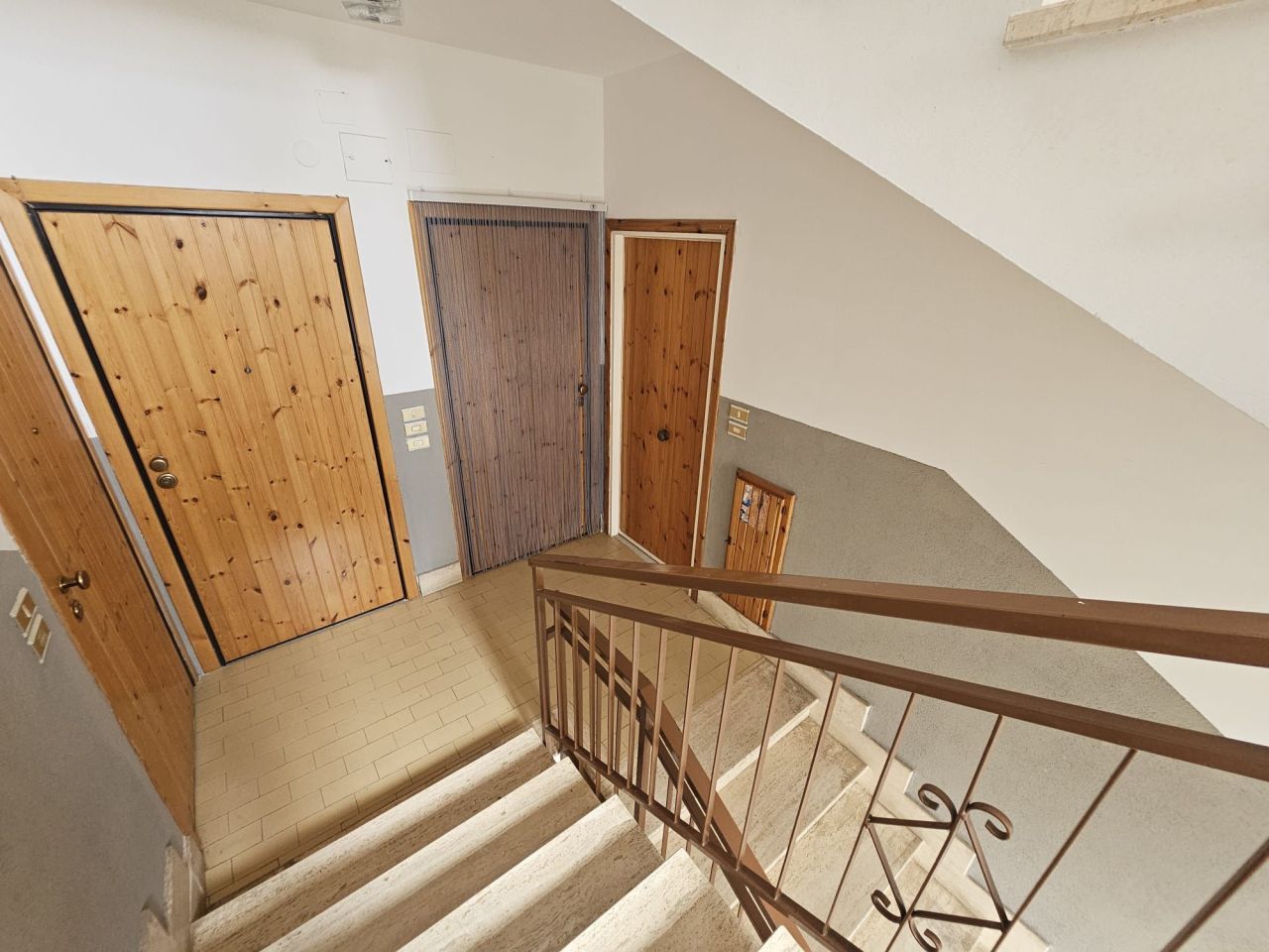 Квартира в Санта-Мария дель Чедро, Италия, 61 м² - фото 2