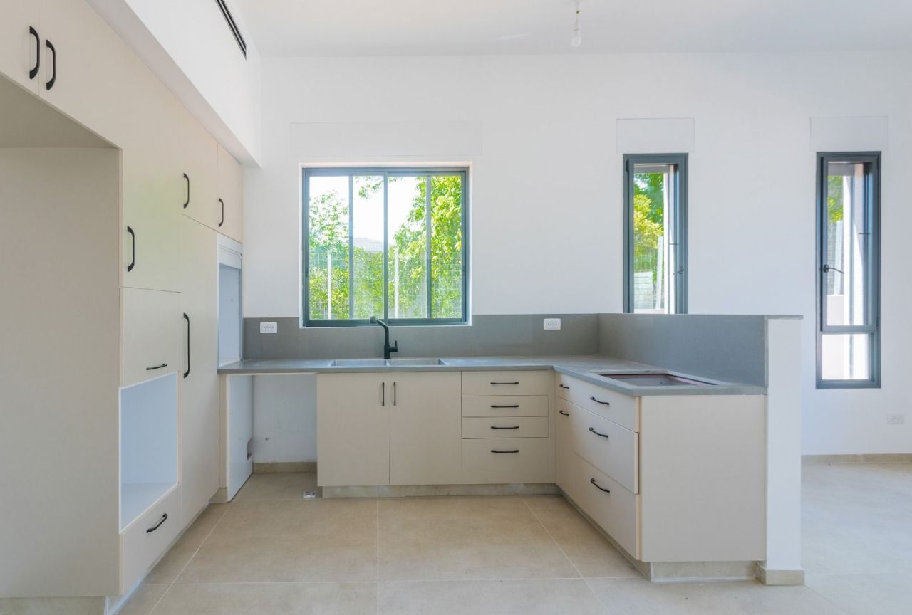 Вилла в Ход-ха-Шароне, Израиль, 214 м² - фото 3