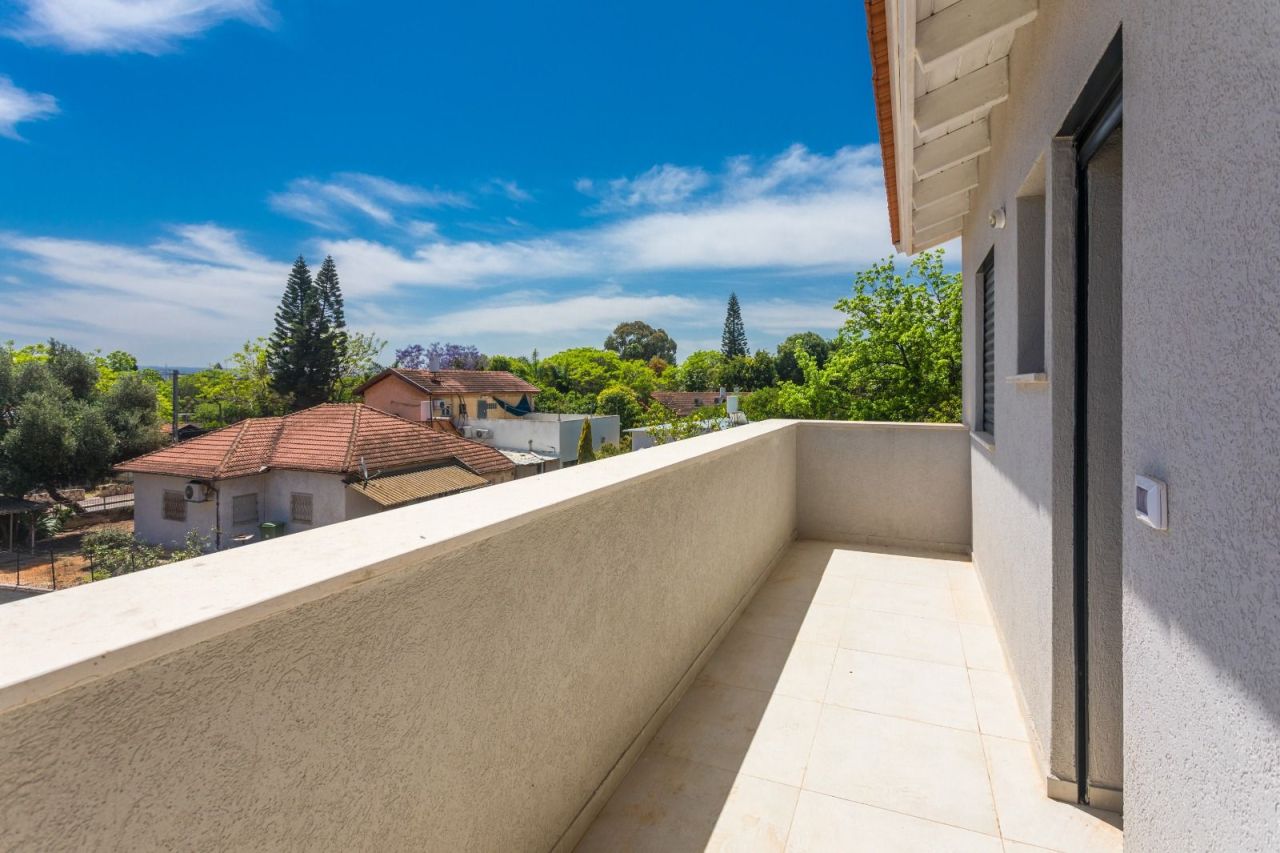 Вилла в Ход-ха-Шароне, Израиль, 214 м² - фото 13