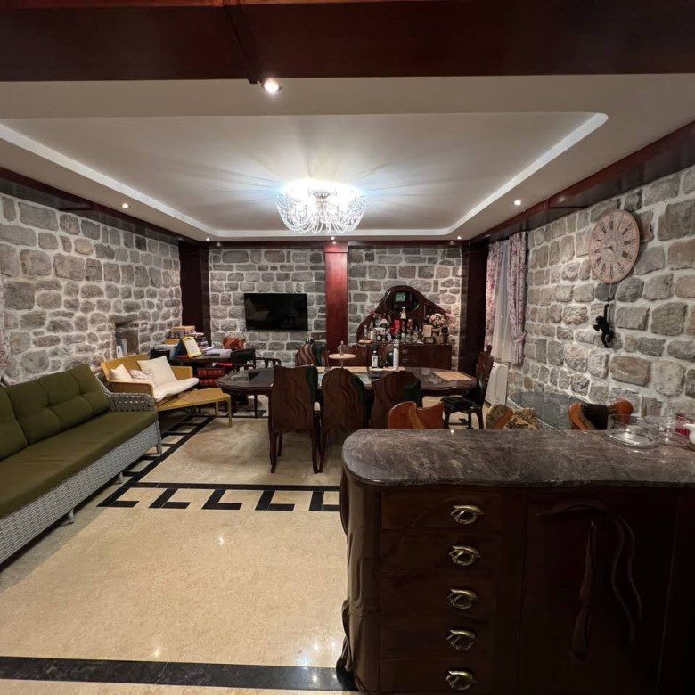 Вилла в Херцег-Нови, Черногория, 300 м² - фото 4