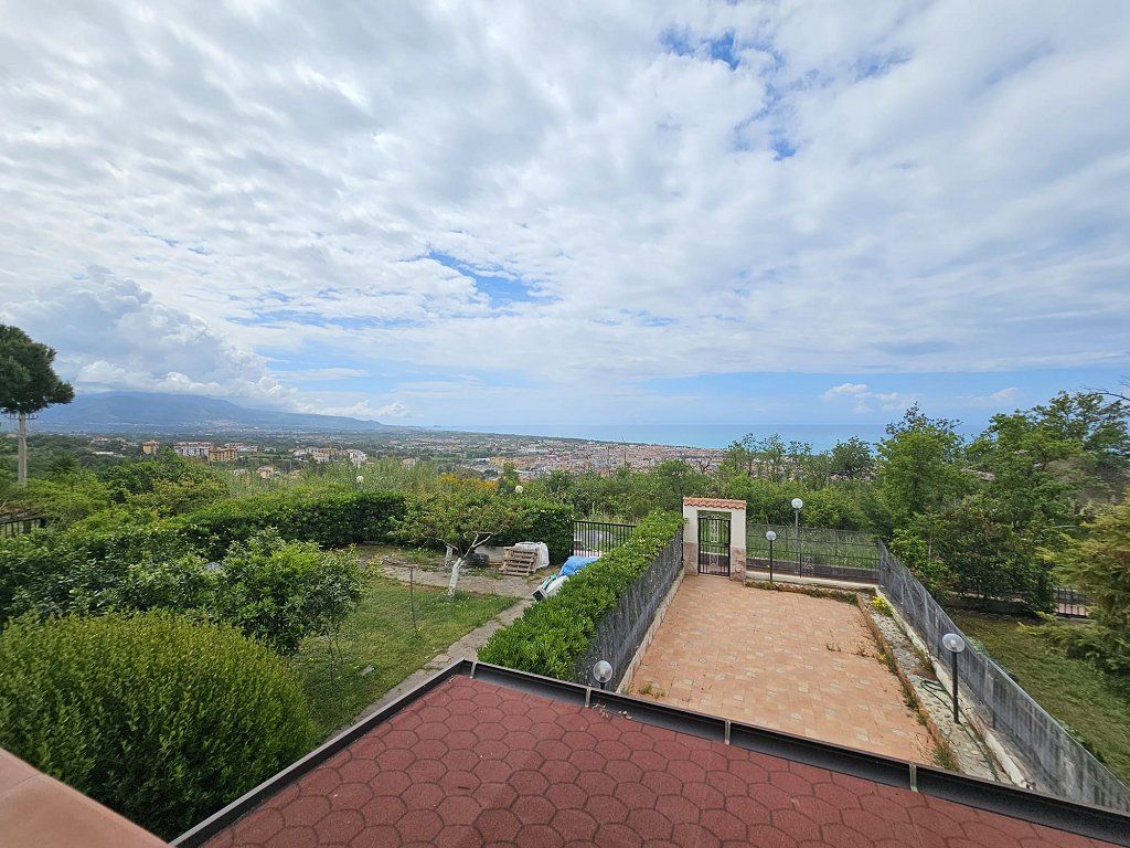 Квартира в Скалее, Италия, 55 м² - фото 1