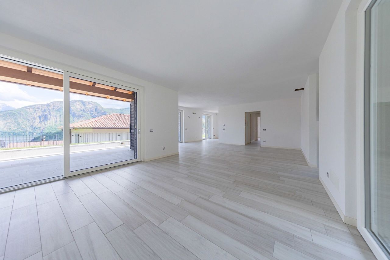 Вилла у озера Комо, Италия, 470 м² - фото 7