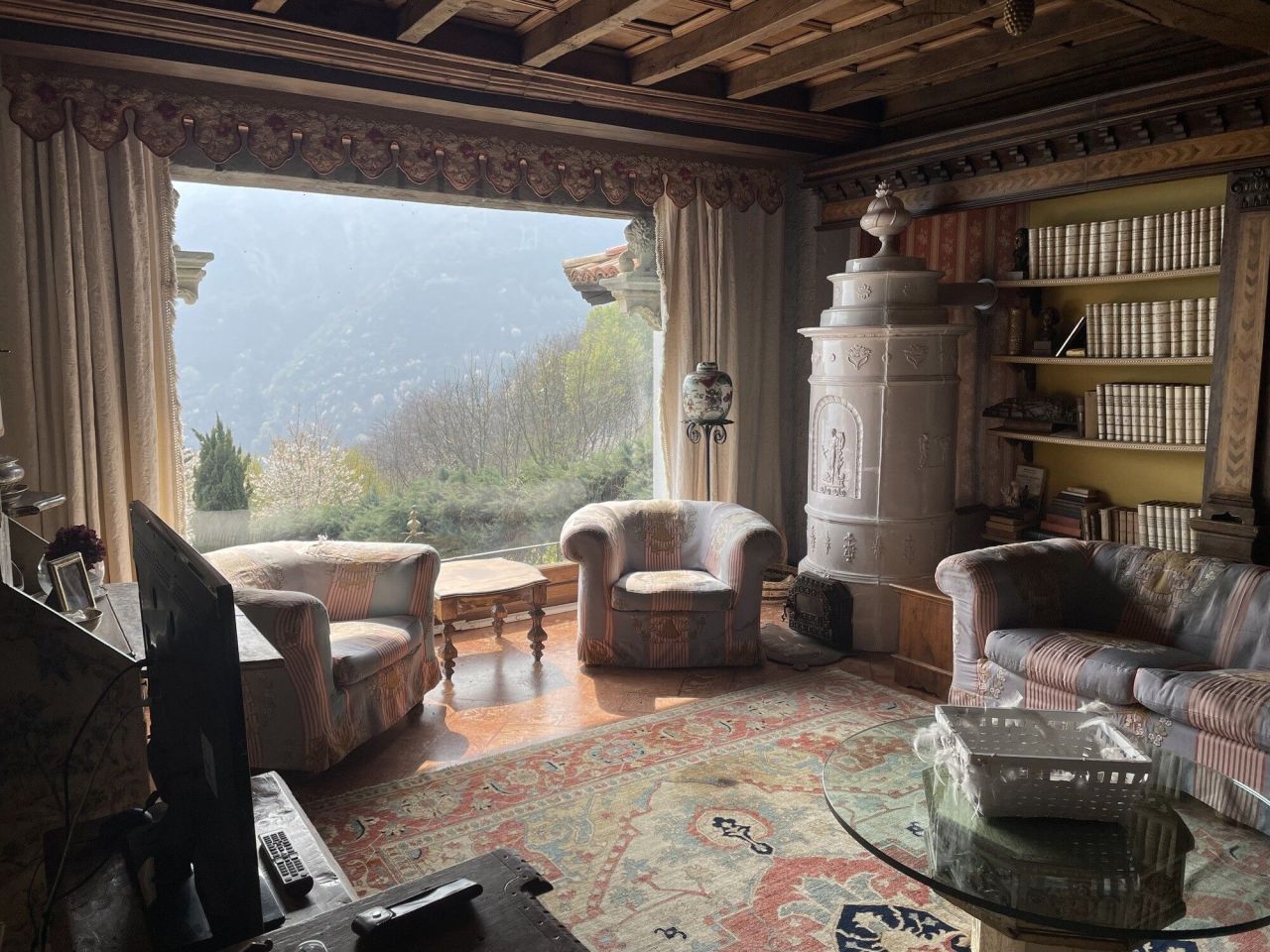 Вилла у озера Комо, Италия, 720 м² - фото 10