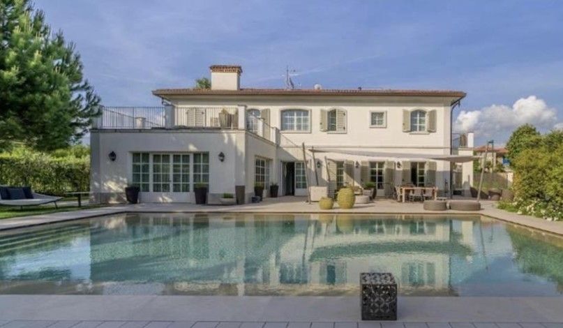 Вилла в Форте деи Марми, Италия, 617 м² - фото 5