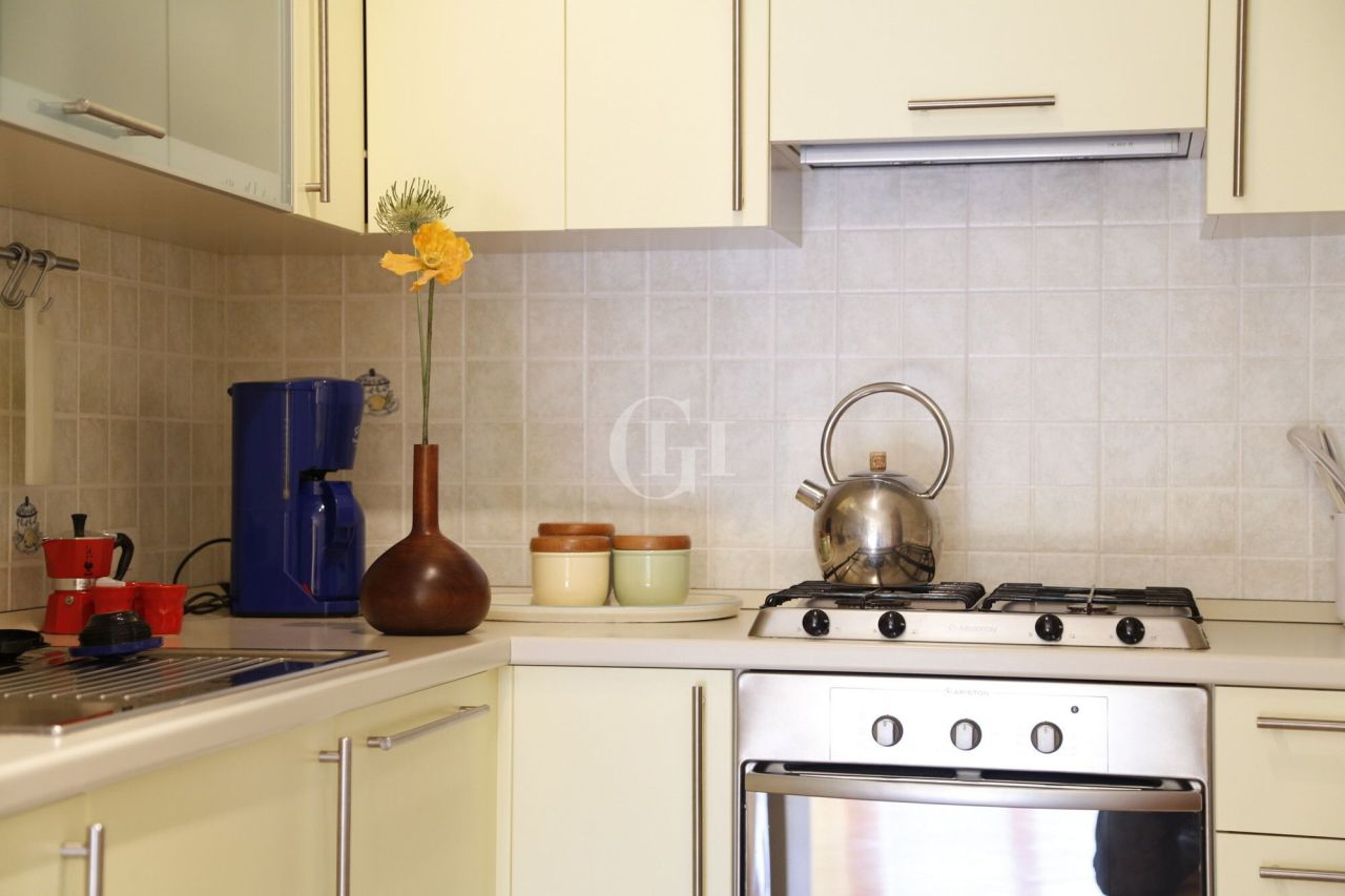 Вилла у озера Комо, Италия, 400 м² - фото 6