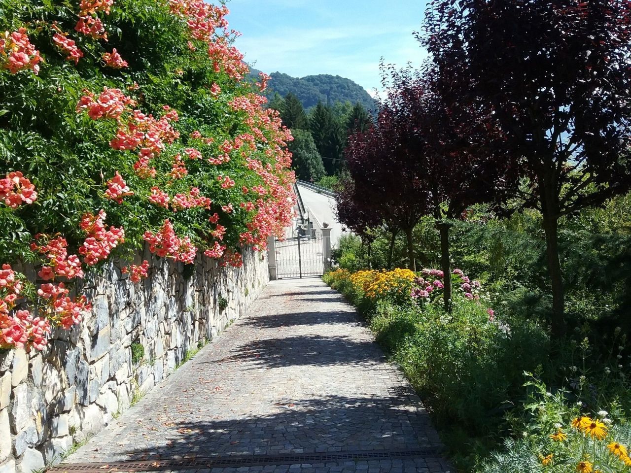 Вилла у озера Комо, Италия, 400 м² - фото 18