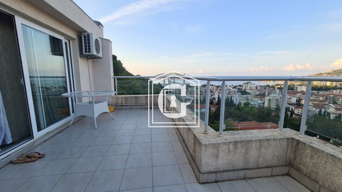 Апартаменты в Будве, Черногория, 100 м² - фото 1