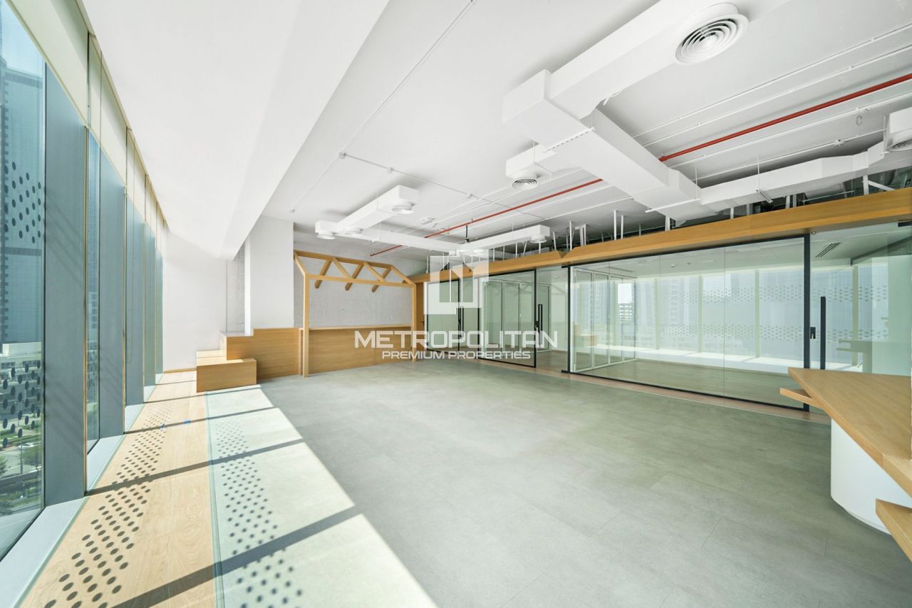 Офис в Дубае, ОАЭ, 264 м² - фото 1