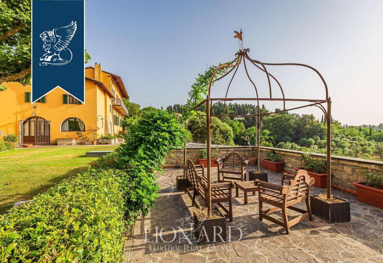 Вилла во Флоренции, Италия, 800 м² - фото 10