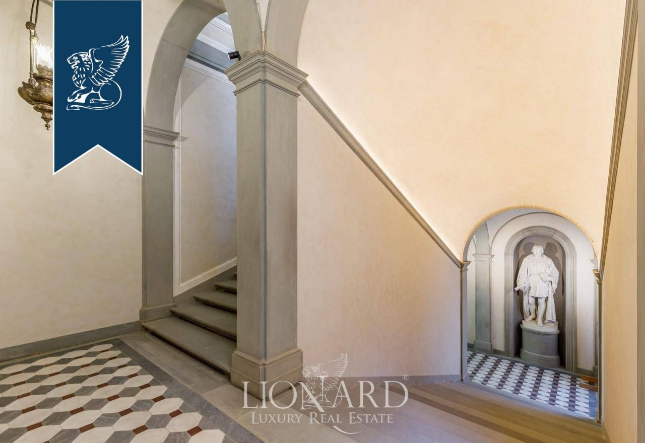 Дом во Флоренции, Италия, 5 500 м² - фото 12