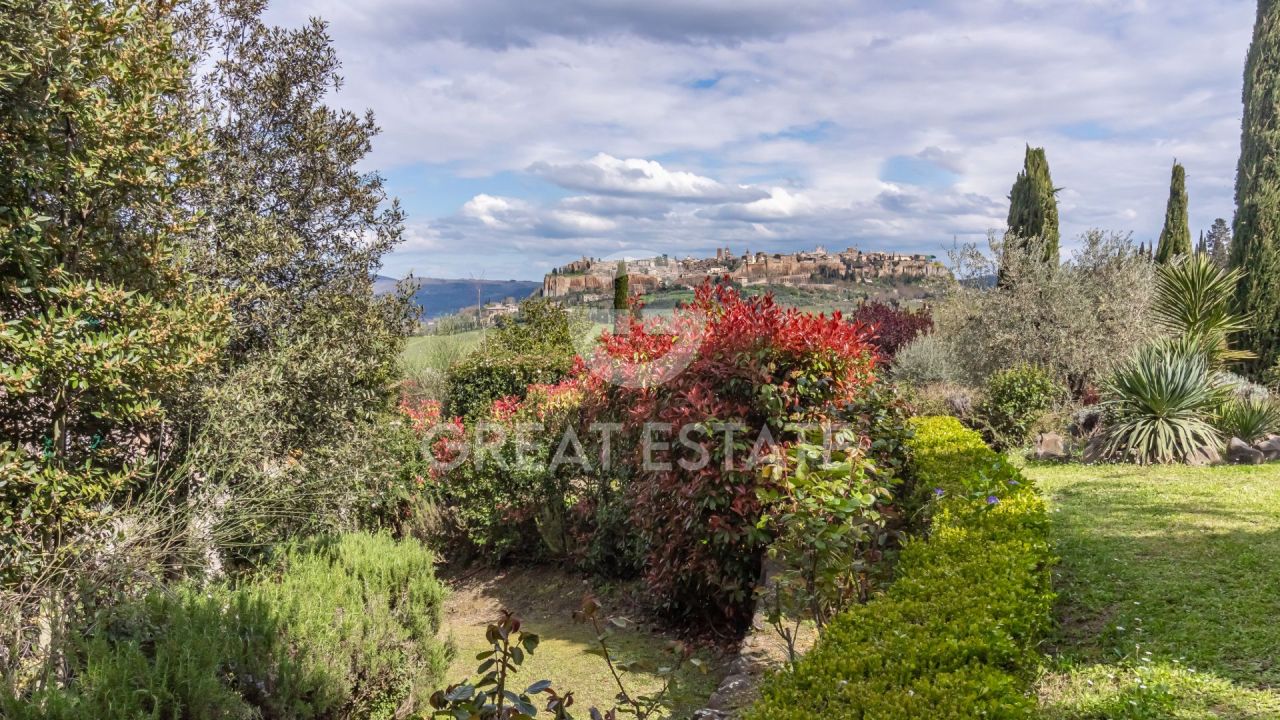 Дом в Орвието, Италия, 360 м² - фото 3