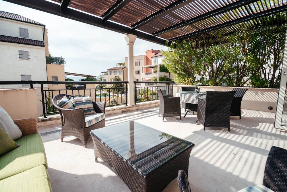 Квартира в Тивате, Черногория, 170 м² - фото 16