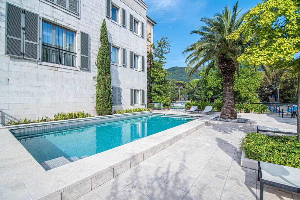 Квартира в Тивате, Черногория, 170 м² - фото 17