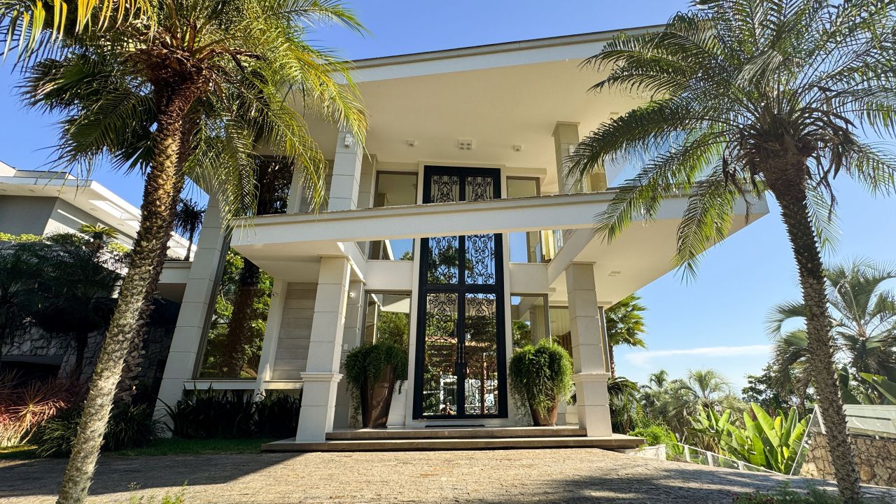 Дом Florianópolis, Бразилия, 850 м² - фото 1
