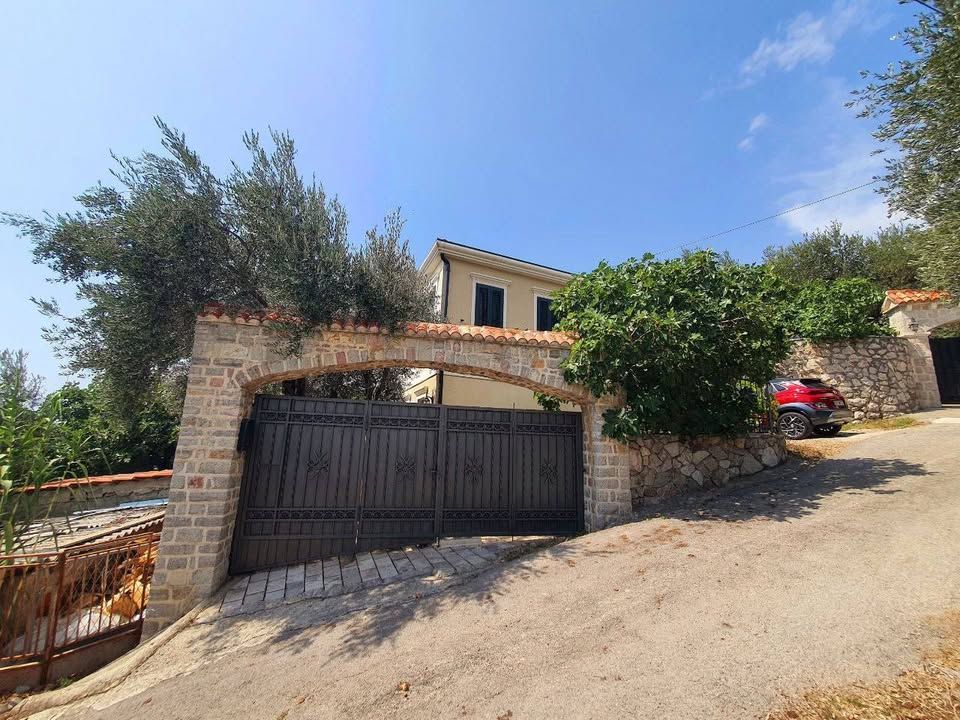 Дом в Петроваце, Черногория, 112 м² - фото 2