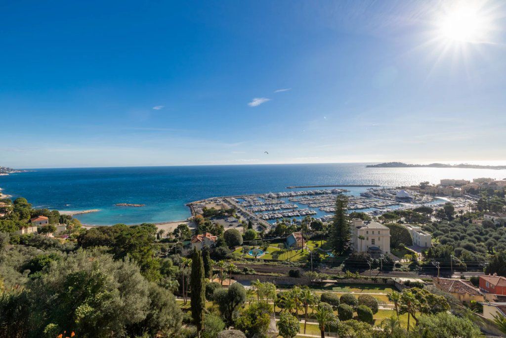 Апартаменты в Больё-сюр-Мер, Франция, 193 м² - фото 4